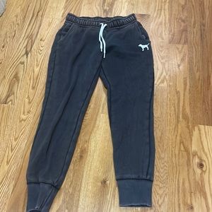 Grey/black sweatpants